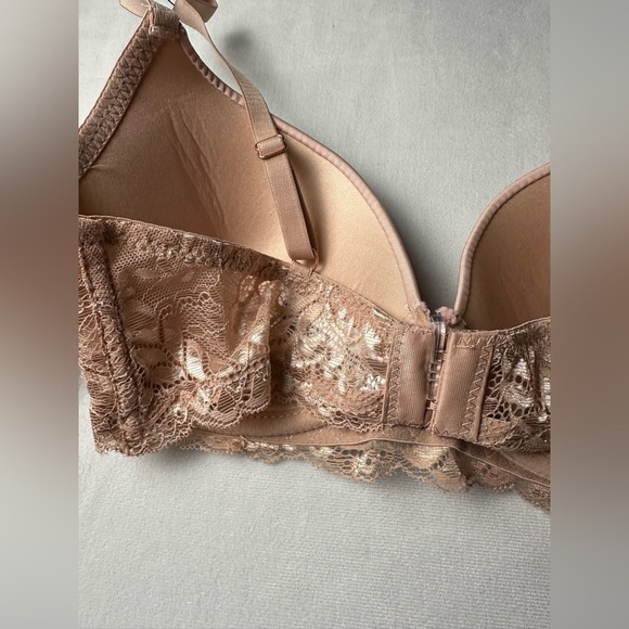 NWT Fredericks of Hollywood Beatrix Scalloped Lace Push Up Bra in Rose - Picture 6 of 6
